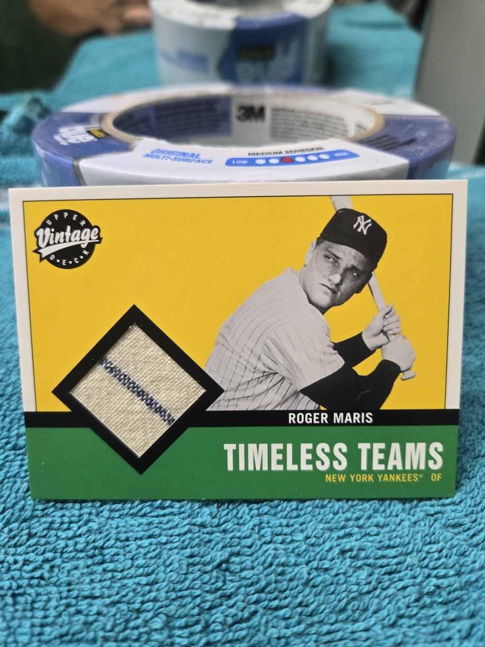 Upper Deck Roger Maris Timeless Teams Memorabilia Card - Yellow & Green